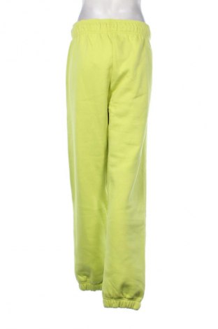 Pantaloni trening de femei Smiles, Mărime M, Culoare Verde, Preț 235,99 Lei