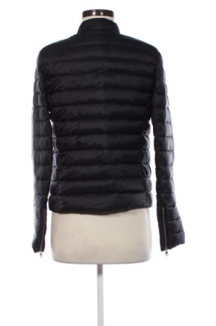 Dámska bunda  Tommy Hilfiger, Veľkosť M, Farba Čierna, Cena  71,83 €
