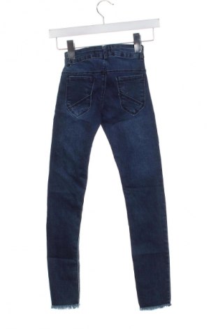 Kinderjeans Unbranded, Größe 7-8y/ 128-134 cm, Farbe Mehrfarbig, Preis € 10,99