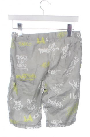 Kinder Shorts H&M, Größe 10-11y/ 146-152 cm, Farbe Mehrfarbig, Preis 6,99 €