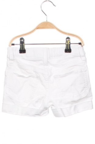 Παιδικό κοντό παντελόνι Old Navy, Μέγεθος 5-6y/ 116-122 εκ., Χρώμα Λευκό, Τιμή 7,99 €