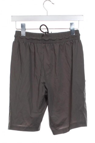Dětské krátké kalhoty  Under Armour, Velikost 12-13y/ 158-164 cm, Barva Šedá, Cena  439,00 Kč