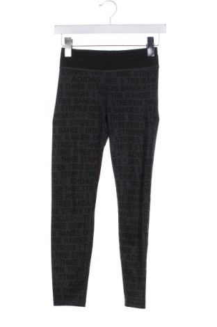 Kinderlegging Adidas, Größe 9-10y/ 140-146 cm, Farbe Mehrfarbig, Preis € 15,35
