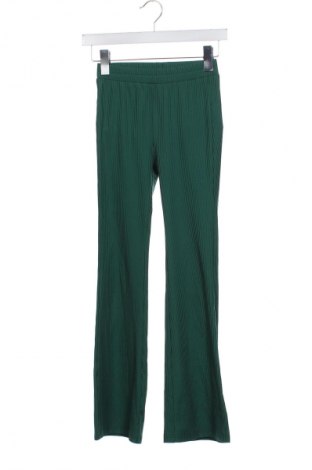 Kinderlegging Jm, Größe 10-11y/ 146-152 cm, Farbe Grün, Preis € 9,99