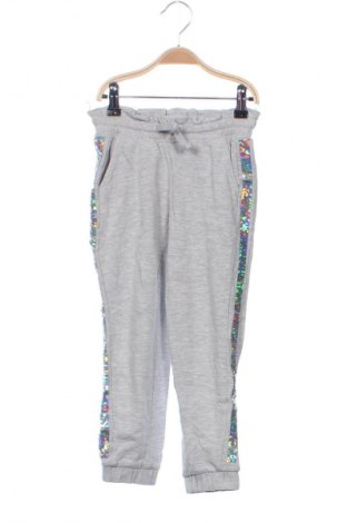 Kinderhose C&A, Größe 4-5y/ 110-116 cm, Farbe Grau, Preis € 14,99