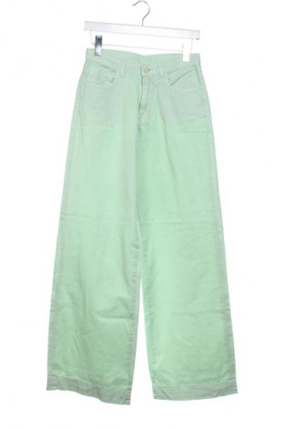 Pantaloni pentru copii Guess, Mărime 15-18y/ 170-176 cm, Culoare Verde, Preț 112,33 Lei