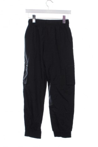 Detské tepláky Nike, Veľkosť 13-14y/ 164-168 cm, Farba Čierna, Cena  23,00 €