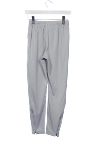 Kinder Sporthose Nike, Größe 12-13y/ 158-164 cm, Farbe Grau, Preis € 18,99