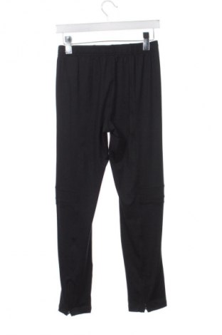 Детско спортно долнище Under Armour, Размер 11-12y/ 152-158 см, Цвят Черен, Цена 77,00 лв.