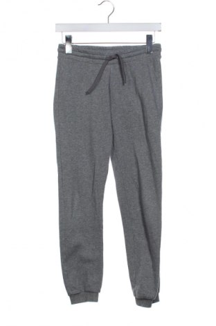 Dětské tepláky United Colors Of Benetton, Velikost 10-11y/ 146-152 cm, Barva Šedá, Cena  342,00 Kč