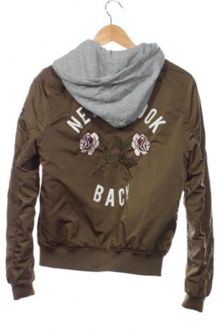 Dětská bunda  H&M, Velikost 14-15y/ 168-170 cm, Barva Zelená, Cena  519,00 Kč