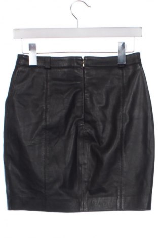 Kožená sukně  Massimo Dutti, Velikost XS, Barva Černá, Cena  1 779,00 Kč