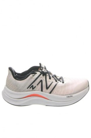 Férfi cipők
 New Balance, Méret 41, Szín Fehér, Ár 23 989 Ft