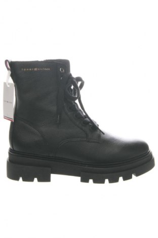 Pánske topánky Tommy Hilfiger, Veľkosť 42, Farba Čierna, Cena  157,95 €