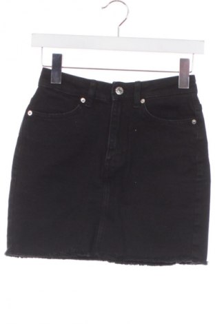 Φούστα Bershka, Μέγεθος XS, Χρώμα Μαύρο, Τιμή 15,12 €
