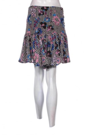 Пола Guess, Размер M, Цвят Многоцветен, Цена 61,96 лв.