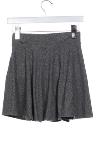 Пола H&M Divided, Размер XS, Цвят Сив, Цена 19,00 лв.