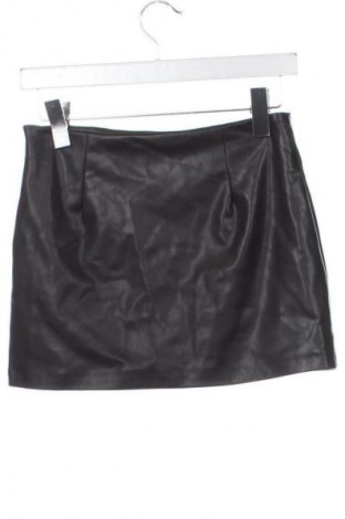 Sukňa Pull&Bear, Veľkosť XS, Farba Čierna, Cena  9,96 €