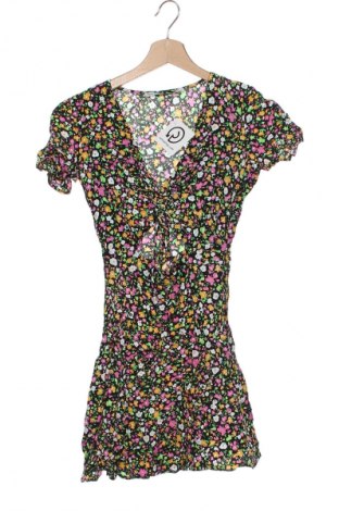 Kleid Bershka, Größe XS, Farbe Mehrfarbig, Preis 13,99 €