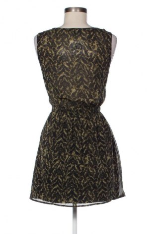 Kleid Bershka, Größe M, Farbe Mehrfarbig, Preis 14,99 €