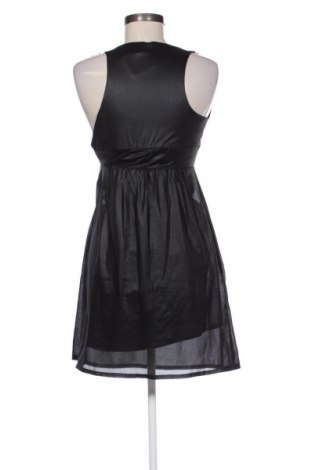 Φόρεμα Bershka, Μέγεθος S, Χρώμα Μαύρο, Τιμή 19,82 €