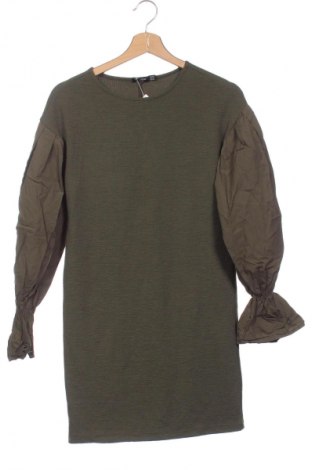 Sukienka Bershka, Rozmiar XS, Kolor Zielony, Cena 68,33 zł