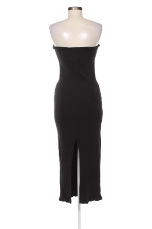 Kleid Bershka, Größe L, Farbe Schwarz, Preis 14,99 €