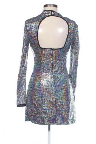 Ruha Bershka, Méret M, Szín Ezüstös, Ár 7 791 Ft