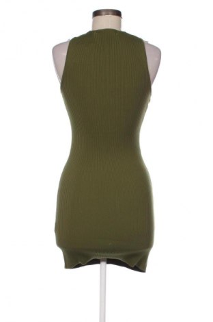 Sukienka Bershka, Rozmiar L, Kolor Zielony, Cena 57,99 zł