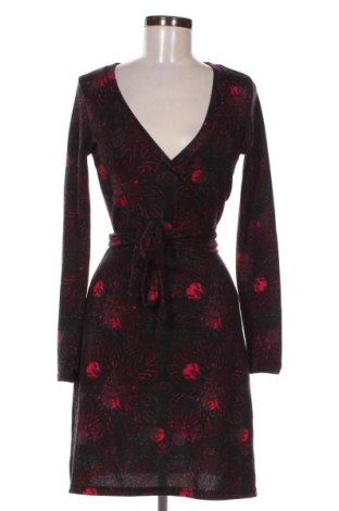 Рокля Casual Clothing, Размер S, Цвят Многоцветен, Цена 29,99 лв.