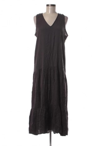 Φόρεμα Denver Hayes, Μέγεθος M, Χρώμα Γκρί, Τιμή 18,99 €