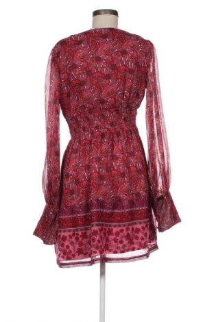 Рокля Edc By Esprit, Размер M, Цвят Многоцветен, Цена 48,99 лв.