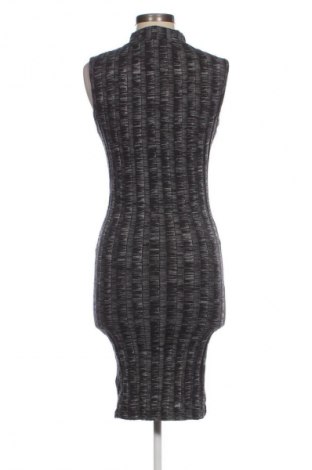 Šaty  Essentials, Velikost L, Barva Vícebarevné, Cena  189,00 Kč