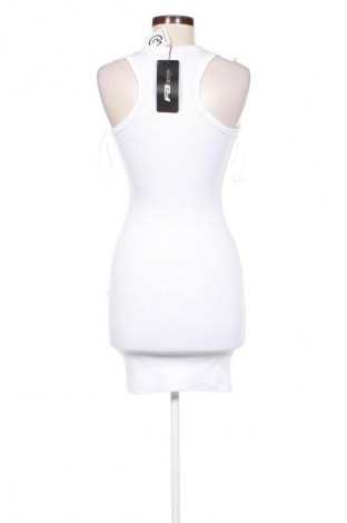 Kleid Fb Sister, Größe M, Farbe Weiß, Preis € 23,53