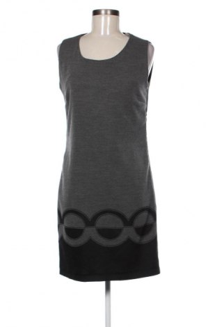 Kleid Fervente, Größe M, Farbe Grau, Preis 7,98 €