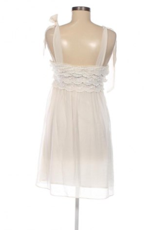 Φόρεμα Forever 21, Μέγεθος M, Χρώμα Λευκό, Τιμή 17,99 €