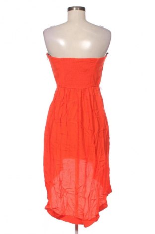 Ruha Forever New, Méret M, Szín Piros, Ár 50 299 Ft