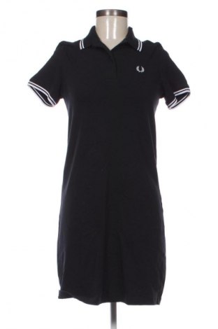 Šaty  Fred Perry, Velikost M, Barva Černá, Cena  1 047,00 Kč