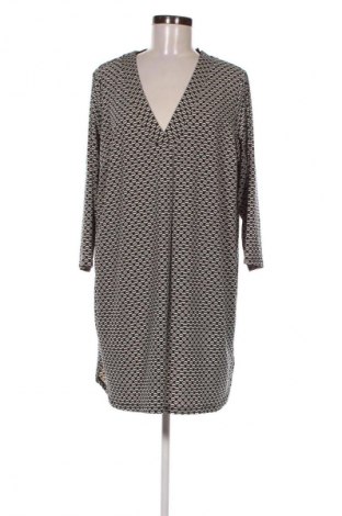 Рокля H&M, Размер XL, Цвят Многоцветен, Цена 29,99 лв.