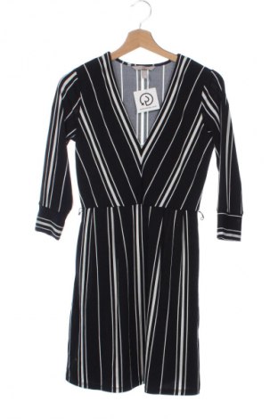 Рокля H&M, Размер XS, Цвят Многоцветен, Цена 29,99 лв.