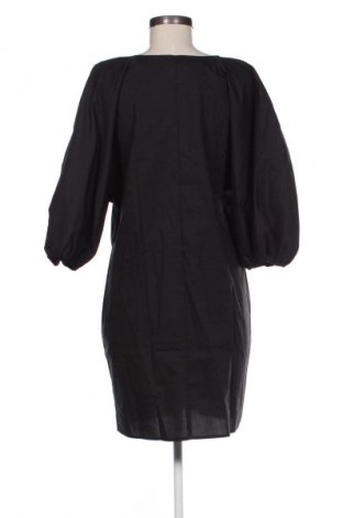 Рокля H&M, Размер M, Цвят Черен, Цена 25,99 лв.