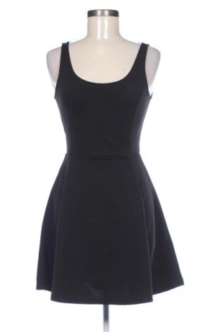Рокля H&M Divided, Размер M, Цвят Черен, Цена 25,99 лв.