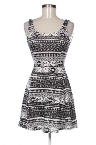 Kleid H&M Divided, Größe S, Farbe Mehrfarbig, Preis 20,99 €