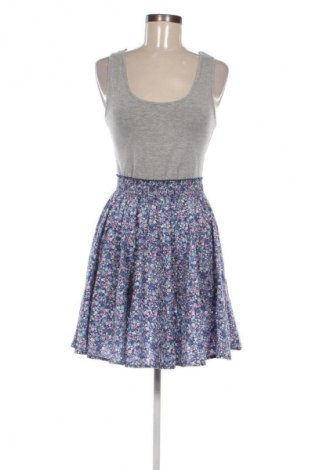 Kleid H&M Divided, Größe M, Farbe Mehrfarbig, Preis 13,99 €