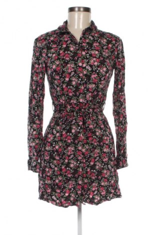 Рокля H&M Divided, Размер S, Цвят Многоцветен, Цена 27,99 лв.