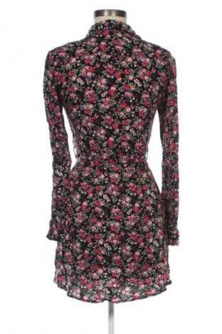 Рокля H&M Divided, Размер S, Цвят Многоцветен, Цена 27,99 лв.