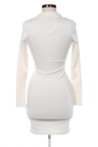 Kleid H&M Divided, Größe S, Farbe Weiß, Preis 15,12 €