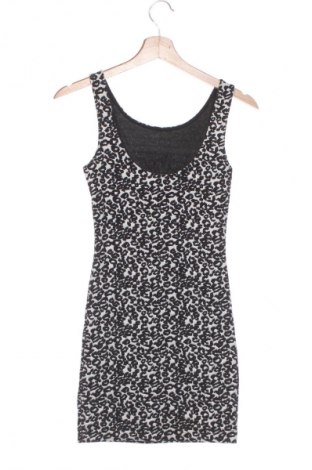Рокля H&M Divided, Размер XXS, Цвят Многоцветен, Цена 22,99 лв.