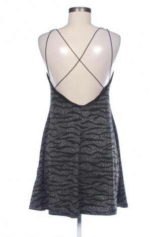 Šaty  H&M Divided, Veľkosť M, Farba Viacfarebná, Cena  17,90 €