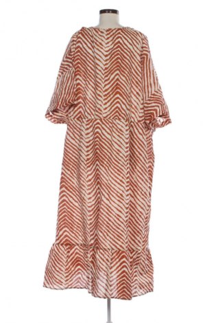 Sukienka Kiabi, Rozmiar 4XL, Kolor Kolorowy, Cena 150,99 zł
